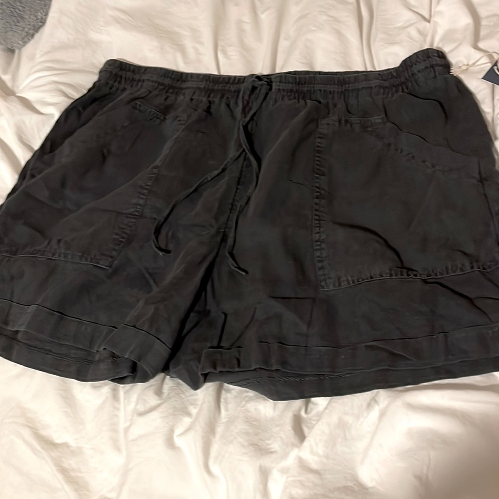 Universal Thread Charcoal Short